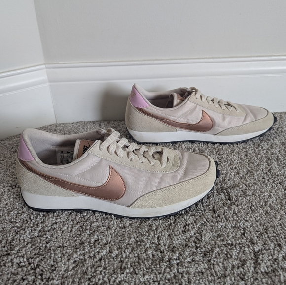 Nike Daybreak RTL Rose Gold sz 10 - Picture 1 of 5